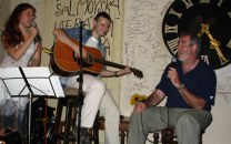 Tereza �enat�, Tom� Ludv��ek a Michal Prokop, foto Tom� Be�i�ka